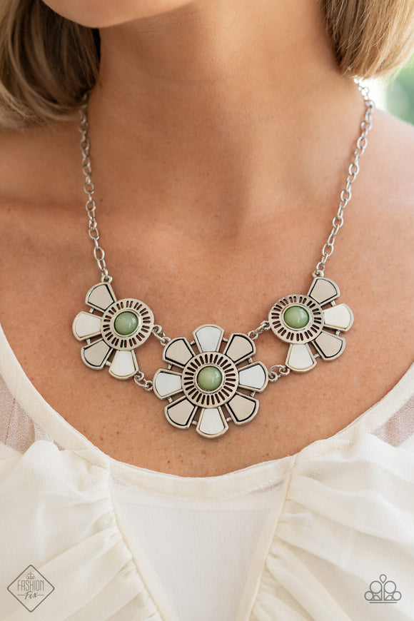 Aquatic Garden - Green Necklace