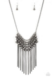 Diva -de and Rule- Black Necklace