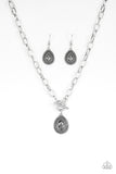 Sheen Queen- Silver Necklace